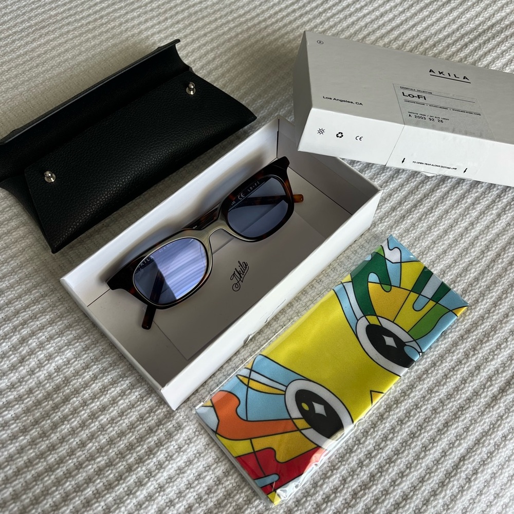 Akila Lo-Fi Sunglasses Brown Tortoise with Blue lens